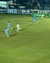 开云体育-双喜临门！艾克森攻入留洋首球+捧杯 却淡忘了中文