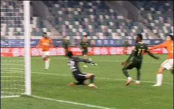 1668343502771035297.gif 阿德本罗.gif